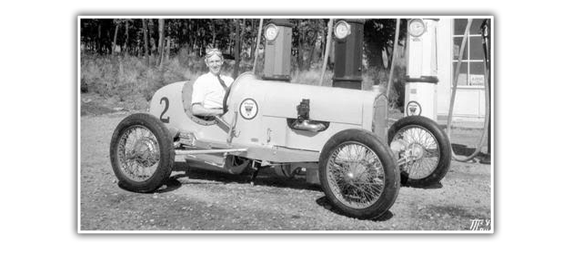 Illustration for article titled Let's Help a Reader Figure Out What This Old Family Race Car Is